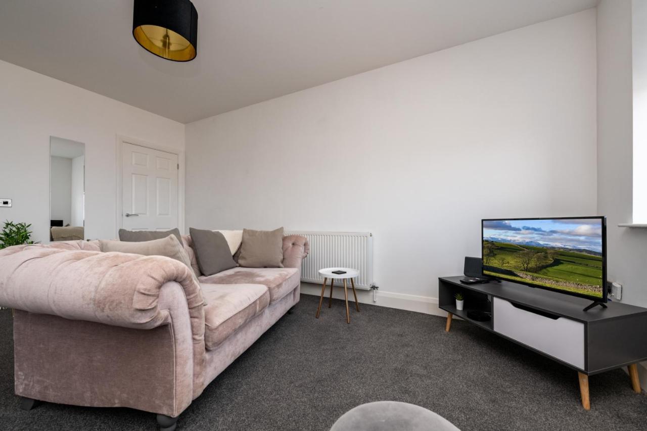 The Croston Balcony Apartment- Morecambe Central Promenade, Beach Front And Sea Views Exterior photo